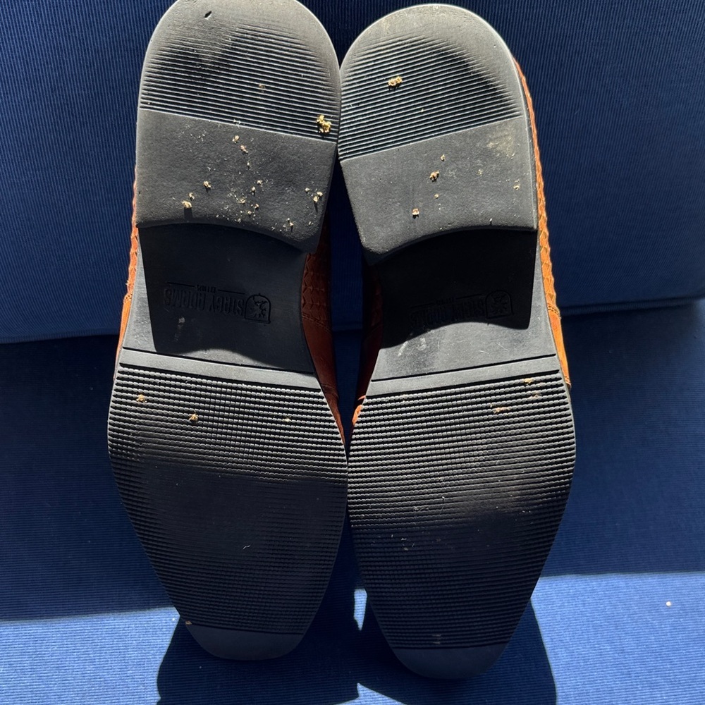 Stacy Adams Textured Brown Leather Loafers - Picture 6 of 6